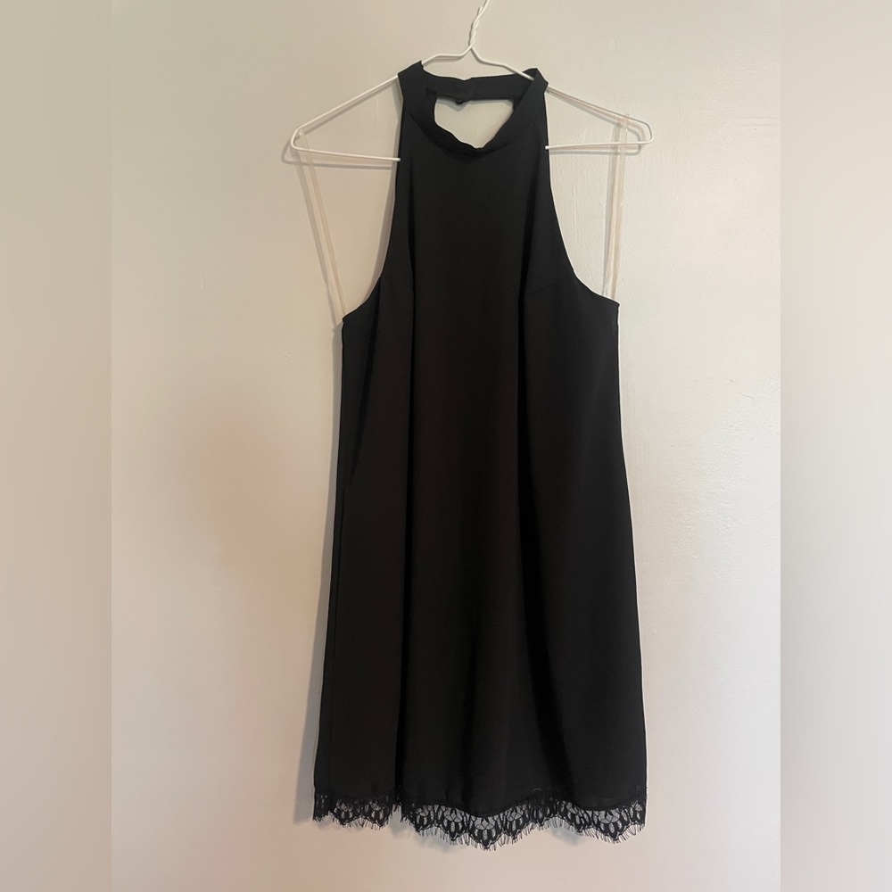 Lulu’s Black Dress
